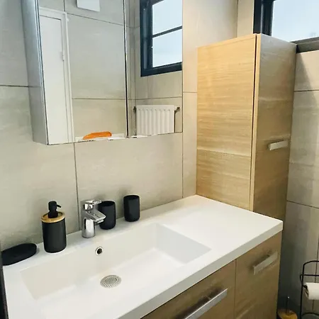 Grand Calme Avec Piscine - Appartement *